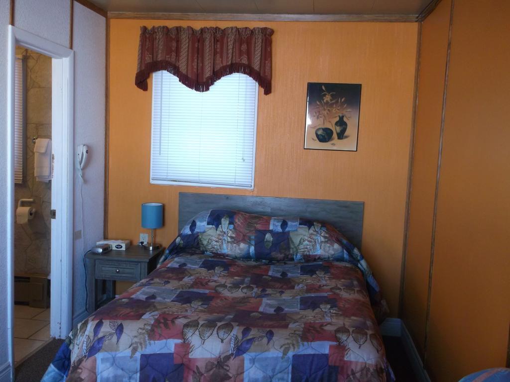 Haileybury Beach Motel Стая снимка